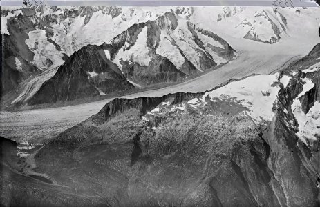 ETH-BIB-Märjela, Märjelasee, Aletschgletscher, Olmenhorn, Konkordiaplatz v. O. aus 4000 m-Inlandflüge-LBS MH01-005537