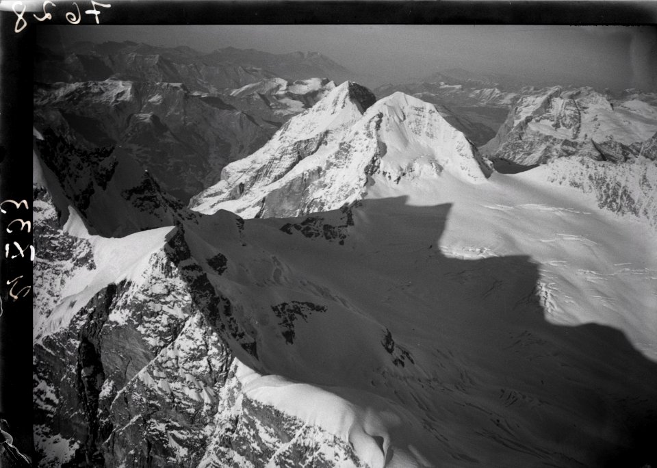 ETH-BIB-Mönch, Eiger-Inlandflüge-LBS MH01-007628
