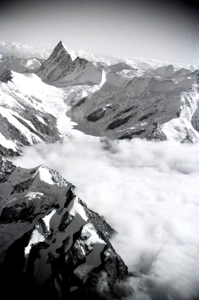 ETH-BIB-Mättenberg, Finsteraarhorn, Unterer Grindelwaldgleschter-Inlandflüge-LBS MH05-17-14
