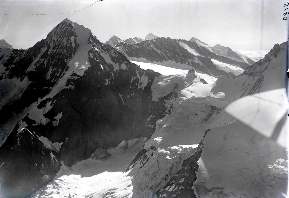 ETH-BIB-Mönch, Jungfrau v. W.-Inlandflüge-LBS MH01-005189