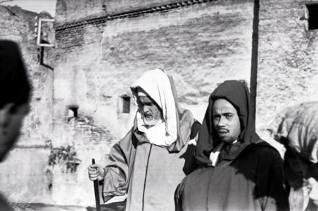 ETH-BIB-Männer in Fès-Nordafrikaflug 1932-LBS MH02-13-0311