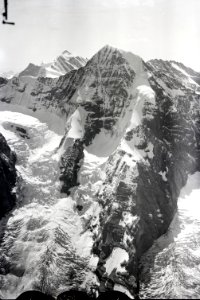 ETH-BIB-Mönch, Eigergletscher v. N. W. aus 4100 m-Inlandflüge-LBS MH01-006218