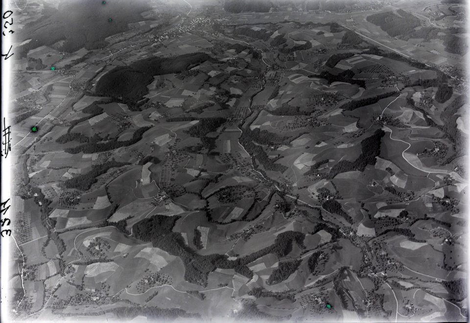 ETH-BIB-Mörisegg, Willisau, Chanzelgraben, Buchwieggern v. S. aus 3000 m-Inlandflüge-LBS MH01-003211