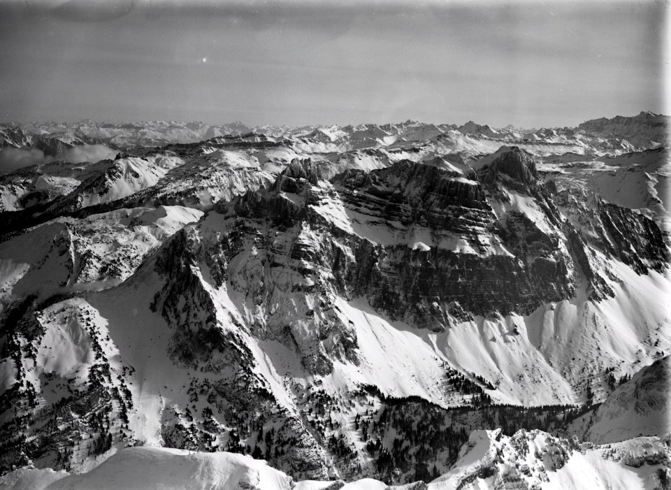 ETH-BIB-Mürtschenstock v. W. aus 2800 m-Inlandflüge-LBS MH01-001359