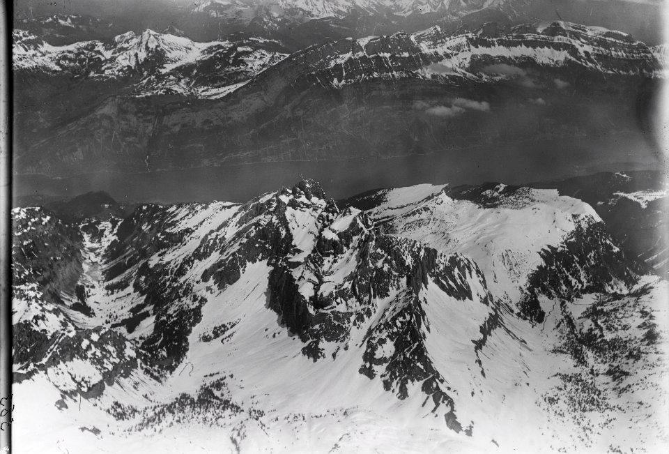 ETH-BIB-Mürtschenstock, Churfirsten v. S. aus 4000 m-Inlandflüge-LBS MH01-000583