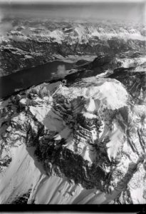 ETH-BIB-Mürtschenstock, Walensee, Walenstadt, Alvier, Sichelkamm v. S. W. aus 3200 m-Inlandflüge-LBS MH01-001360