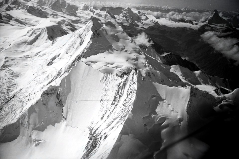 ETH-BIB-Nadelhorn, Dom, Täschhorn, Matterhorn-Inlandflüge-LBS MH05-54-36