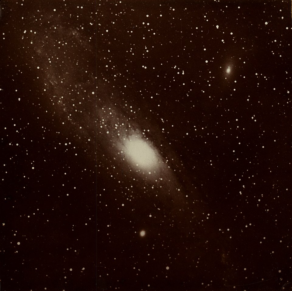 ETH-BIB-Nebula in Andromeda-Ans 02775-132