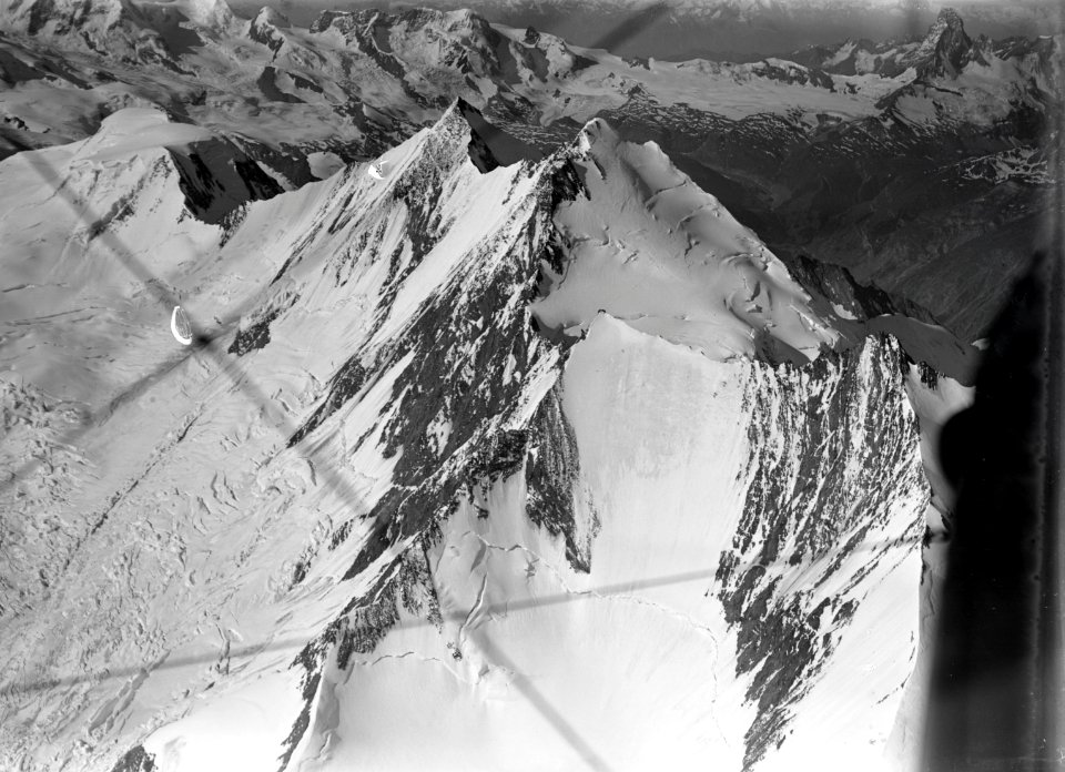ETH-BIB-Nadelhorn, Dom, Täschhorn, Alphubel v. N. aus 4800 m-Inlandflüge-LBS MH01-001038