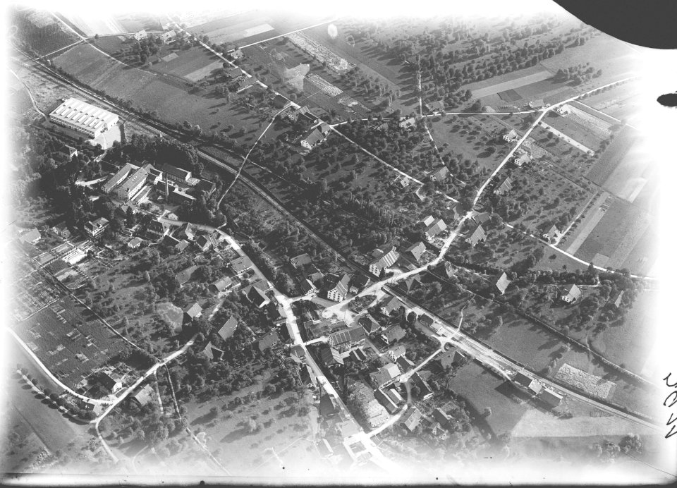 ETH-BIB-Niederlenz aus 400 m-Inlandflüge-LBS MH01-002911