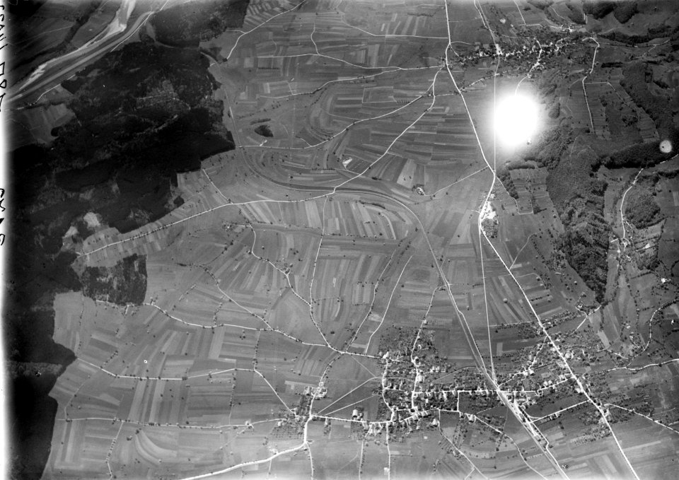 ETH-BIB-Niederbipp, Oberbipp v. N. O. aus 3000 m-Inlandflüge-LBS MH01-003173