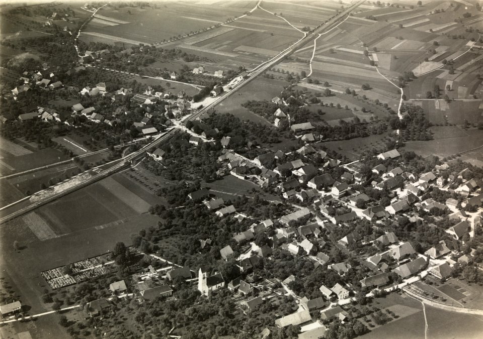 ETH-BIB-Niederbipp, Dürmühle v. S. aus 250 m-Inlandflüge-LBS MH01-004666