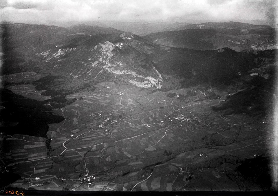 ETH-BIB-Niederwil, Günsberg, Weissenstein v. S. O. aus 1800 m-Inlandflüge-LBS MH01-004064