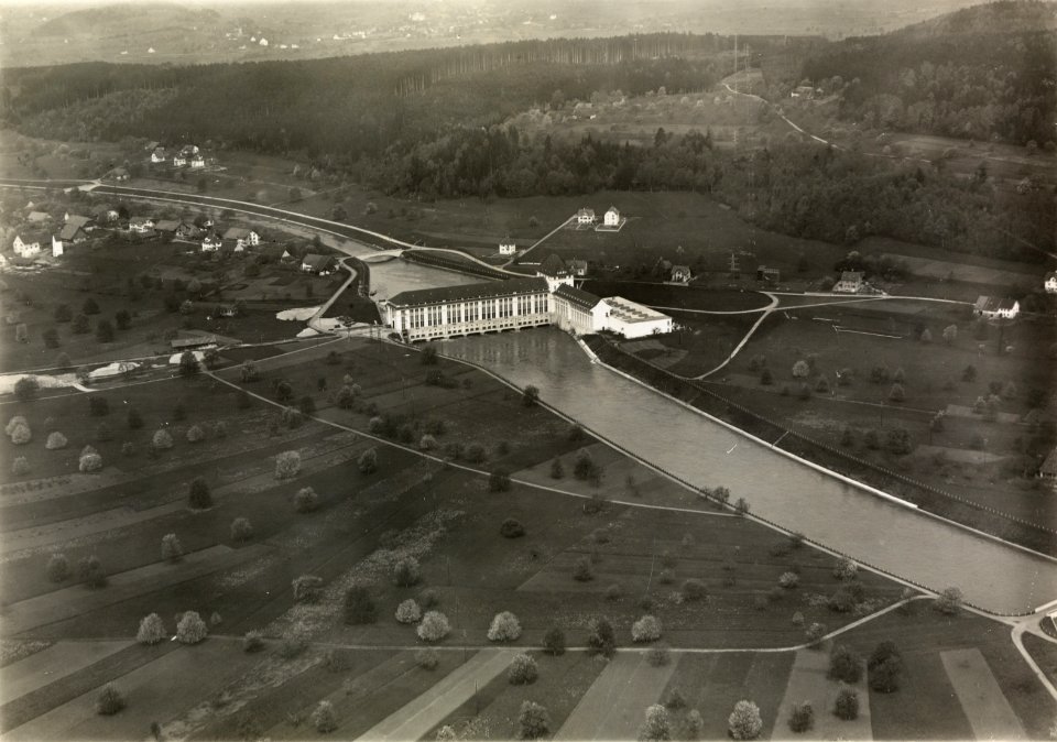 ETH-BIB-Niedergösgen, Wasserkraftwerk Gösgen aus 100 m-Inlandflüge-LBS MH01-004502