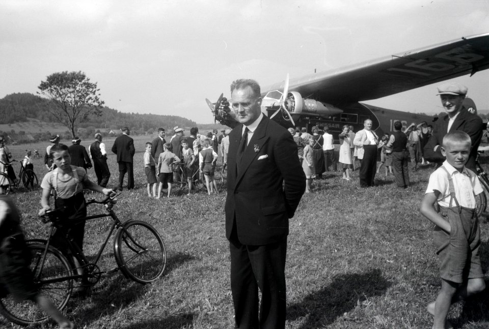 ETH-BIB-Notlandung in Sirnach, Lef. 166-Inlandflüge-LBS MH05-27-05