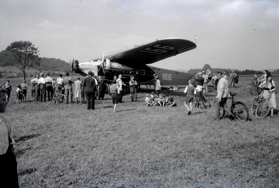 ETH-BIB-Notlandung in Sirnach, Lef. 166-Inlandflüge-LBS MH05-27-03
