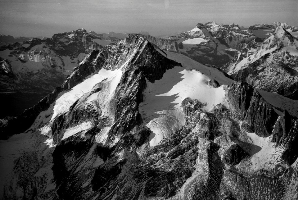 ETH-BIB-Oberalpstock-Inlandflüge-LBS MH05-04-09