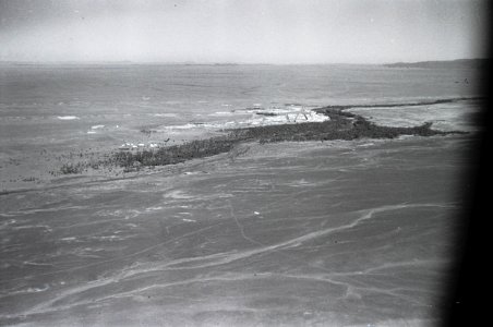 ETH-BIB-Oase in der Wüste zwischen Beni-Abbès und Colomb Bechar-Nordafrikaflug 1932-LBS MH02-13-0251