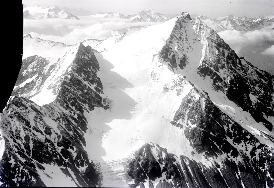 ETH-BIB-Oberalpstock v. N. aus 3400 m-Inlandflüge-LBS MH01-004725