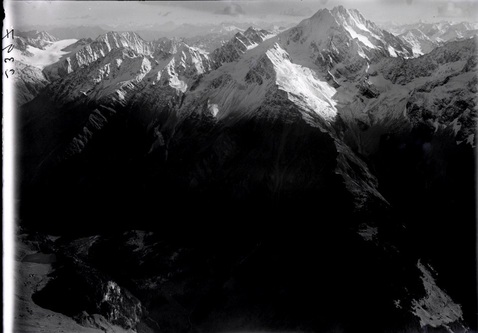 ETH-BIB-Oberalpstock v. W. aus 4000 m-Inlandflüge-LBS MH01-002397