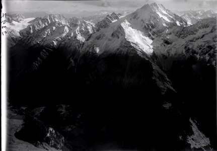 ETH-BIB-Oberalpstock v. W. aus 4000 m-Inlandflüge-LBS MH01-002397