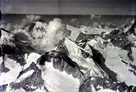 ETH-BIB-Ober Gabelhorn, Dent d'Hérens v. N. O. aus 4500 m-Inlandflüge-LBS MH01-005799