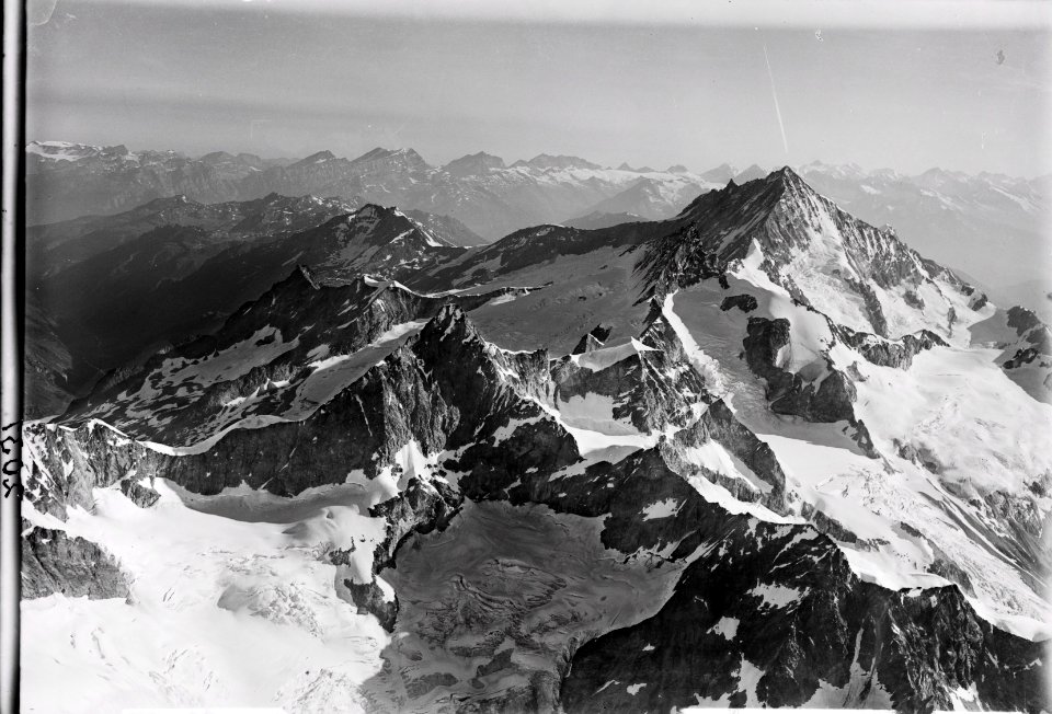 ETH-BIB-Ober Gabelhorn, Zinalrothorn, Weisshorn, Val d'Aniviers-Inlandflüge-LBS MH01-002031