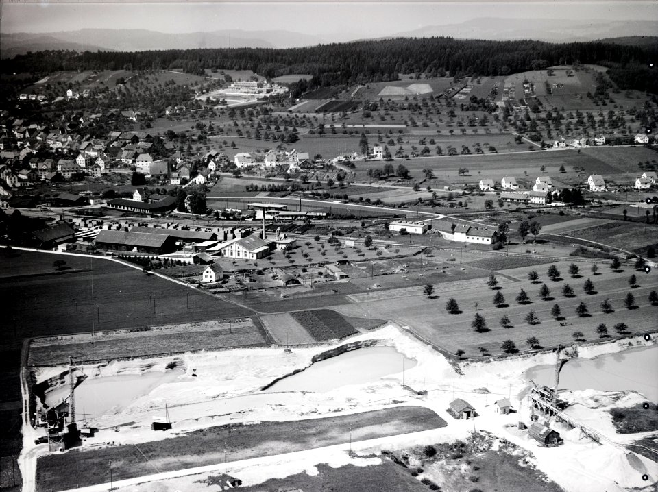 ETH-BIB-Oberwinterthur, Ziegeleianlage aus 100 m-Inlandflüge-LBS MH01-007901
