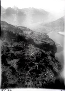 ETH-BIB-Obstalden, Filzbach, Kerenzerberg, Weesen, Niederurnen, Köpfenstock aus 1800 m-Inlandflüge-LBS MH01-002296