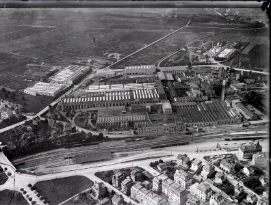 ETH-BIB-Oerlikon-Maschinenfabrik, Werkzeugmaschinenfabrik aus 400 m-Inlandflüge-LBS MH01-000973