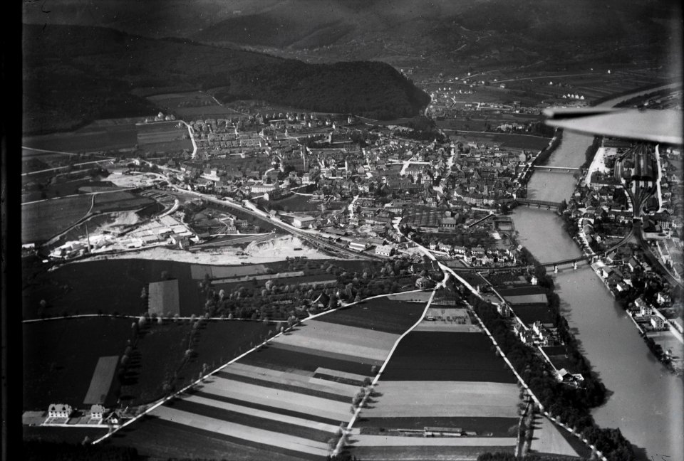 ETH-BIB-Olten, Trimbach v. S. W. aus 500 m-Inlandflüge-LBS MH01-000503
