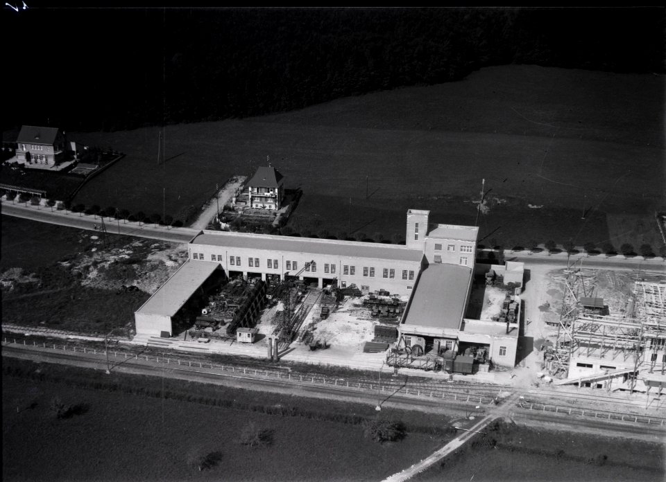 ETH-BIB-Olten, F. Stirnimann, Baumaschinenhandel-Inlandflüge-LBS MH03-0721