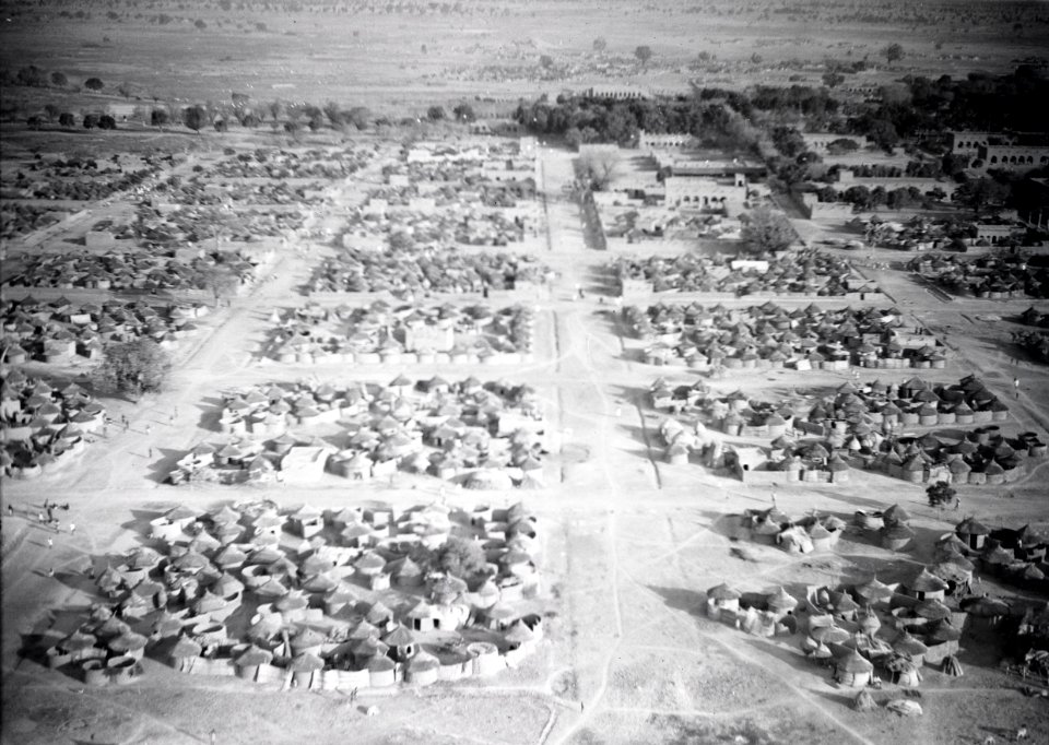 ETH-BIB-Ouagadougou-Tschadseeflug 1930-31-LBS MH02-08-0838