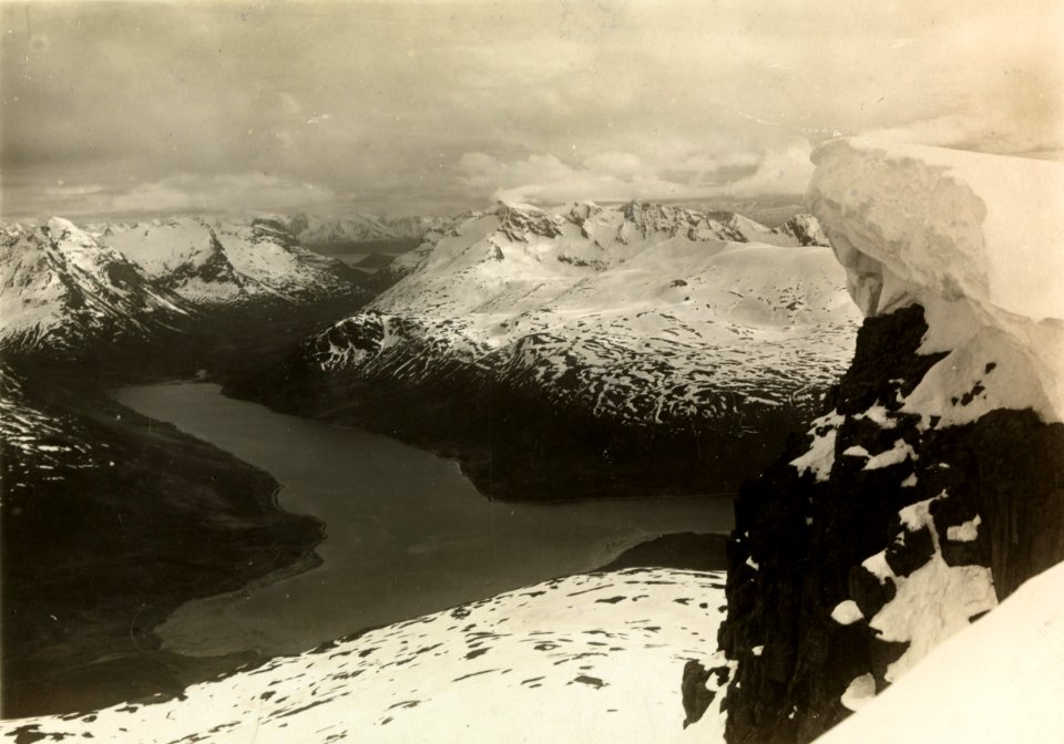 ETH-BIB-Panorama von Tromsdalstind oberhalb Tromsö (Norwegen)-Spitzbergenflug 1923-LBS MH02-01-0006