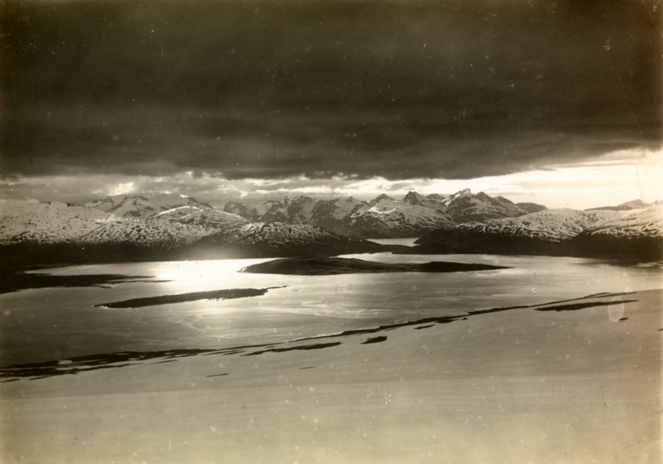 ETH-BIB-Panorama von Tromsdalstind oberhalb Tromsö (Norwegen)-Spitzbergenflug 1923-LBS MH02-01-0005