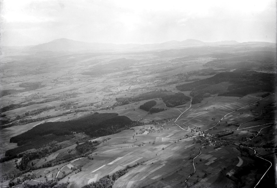 ETH-BIB-Peney-le-Jorat, Villars-Tiercelin, Mont Pèlerin v. S. O. aus 1200 m-Inlandflüge-LBS MH01-004189