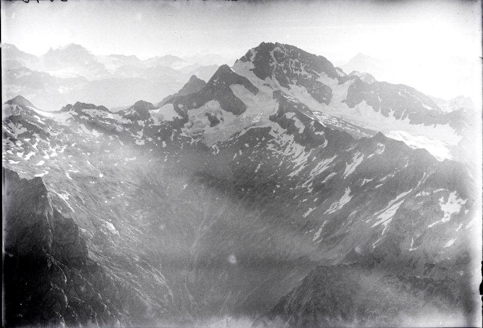ETH-BIB-Passo di San Martino, Monte Disgrazia, Berninagruppe v. W. aus 3500 m-Inlandflüge-LBS MH01-003746