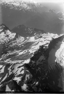 ETH-BIB-Petit Muveran, Dent Favre, Lac et Montagne de Fully, Pointe de Fenestral, Massif du Mont Bland v. N. O. aus 4000 m-Inlandflüge-LBS MH01-001064
