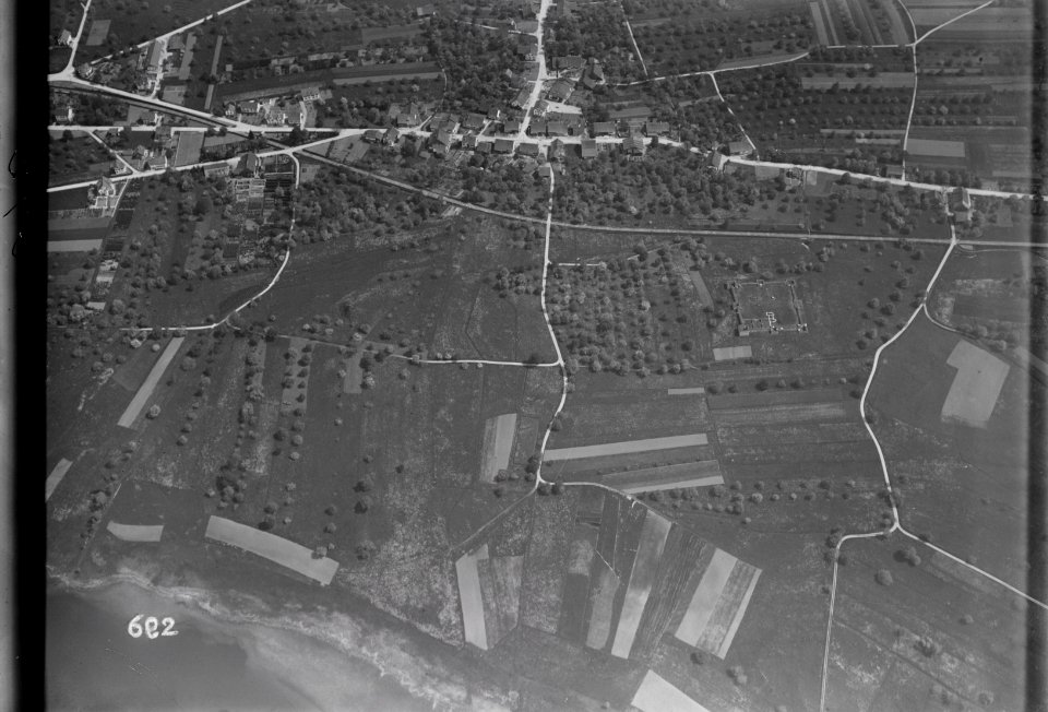 ETH-BIB-Pfäffikon, Irgenhausen, Römisches Kastell-Inlandflüge-LBS MH01-000692