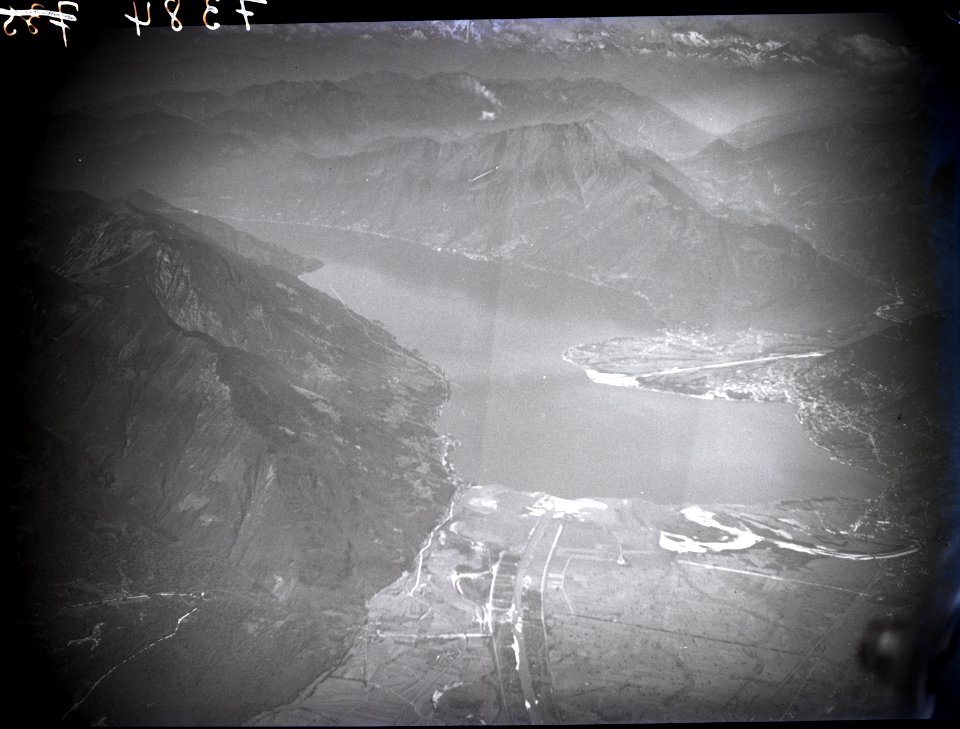 ETH-BIB-Piano di Magadino, Locarno, Lago Maggiore-Inlandflüge-LBS MH01-007384