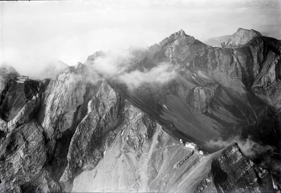 ETH-BIB-Pilatus, Klimsenhorn, Kulm, Tomlishorn v. N. aus 2100 m-Inlandflüge-LBS MH01-004675