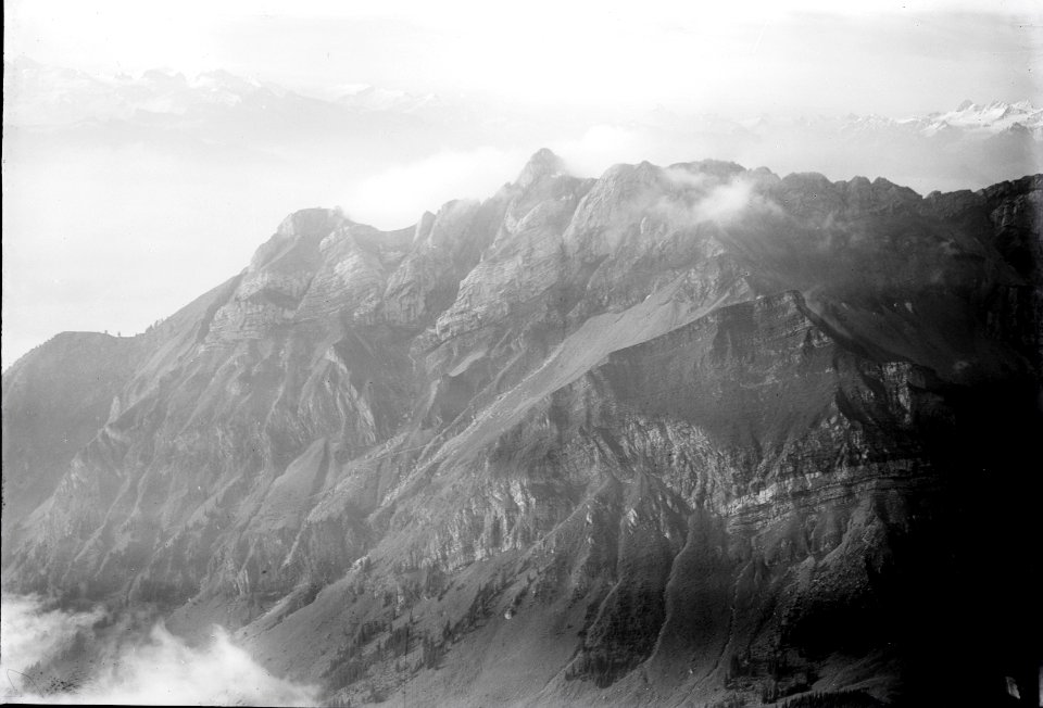 ETH-BIB-Pilatus, Klimsenhorn, Kulm, Esel, Nauen v. N. aus 2100 m-Inlandflüge-LBS MH01-004677