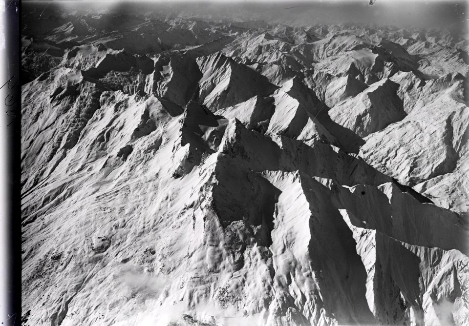 ETH-BIB-Piz Aul, Piz Terri, Piz Medel, Medelsergruppe v. N. O. aus 4000 m-Inlandflüge-LBS MH01-001369