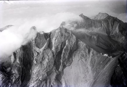 ETH-BIB-Pilatus, Esel, Klimsenhorn, Kulm, Tomlishorn v. N. O. aus 2100 m-Inlandflüge-LBS MH01-004676