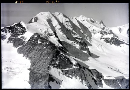 ETH-BIB-Piz Cambrena, Piz Palü, Crast'Agüzza v. O. N. O. aus 4000 m-Inlandflüge-LBS MH01-007846