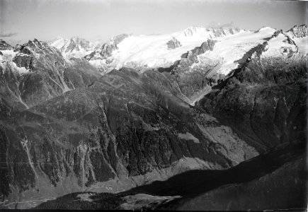 ETH-BIB-Piz Cazarauls, Piz Medel, Furcla v. N. aus 2600 m-Inlandflüge-LBS MH01-003939