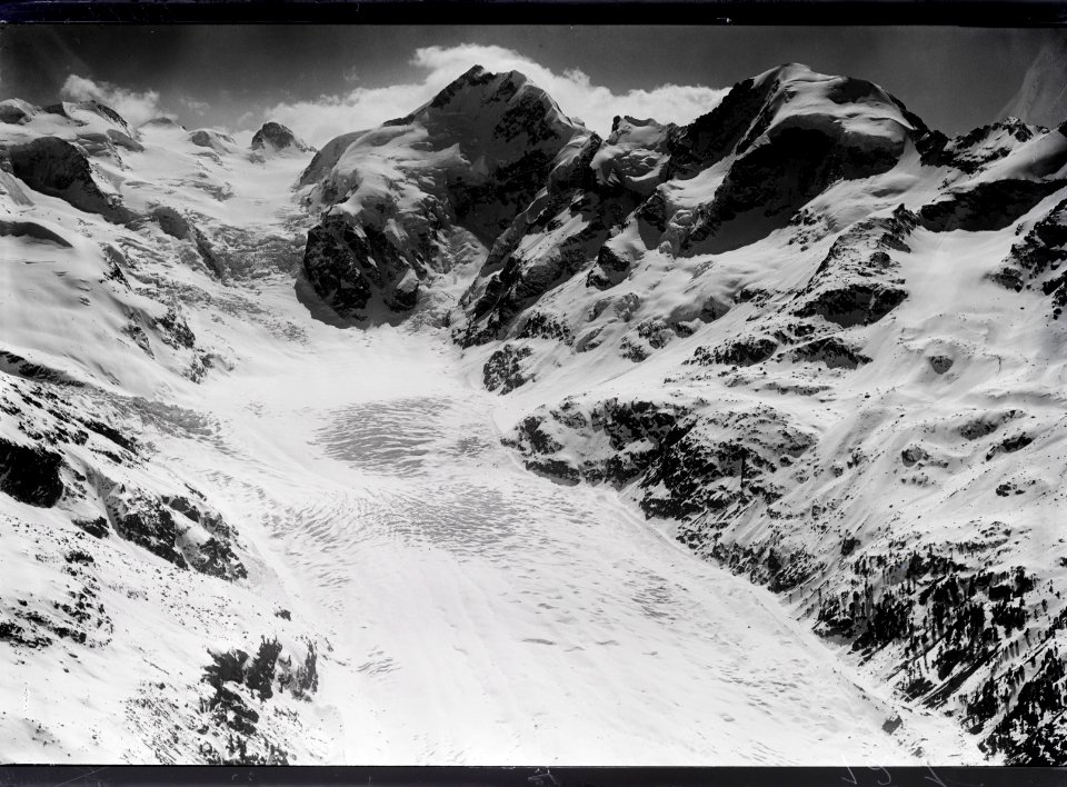 ETH-BIB-Piz Bernina, Vadret da Monteratsch aus 3000 m-Inlandflüge-LBS MH01-005077