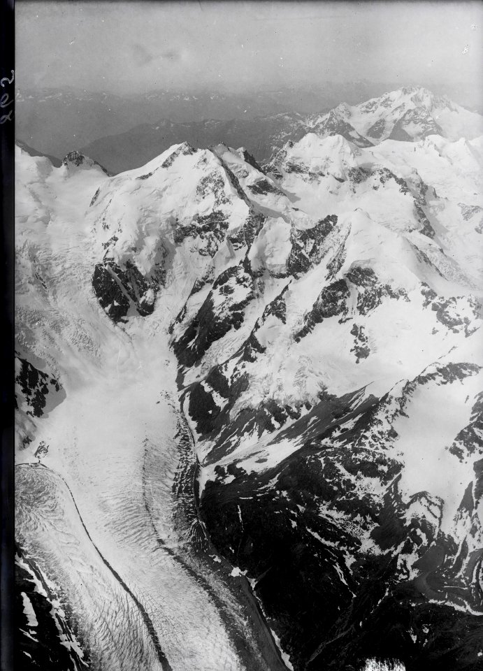 ETH-BIB-Piz Bernina, Morteratschgletscher v. N. aus 5000 m-Inlandflüge-LBS MH01-000865