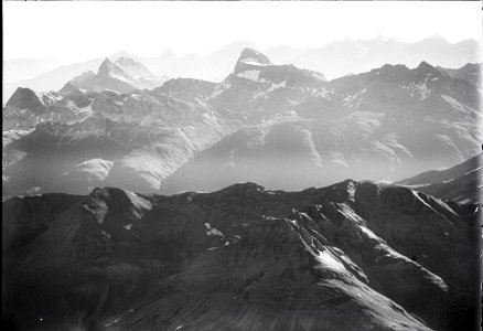 ETH-BIB-Piz Forbesch, Piz Platta, Piz d'Err, Averstal v. S. W. aus 3400 m-Inlandflüge-LBS MH01-003737