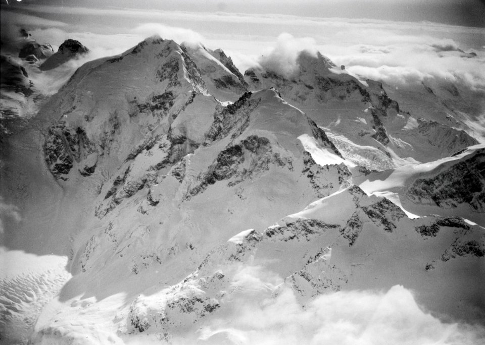 ETH-BIB-Piz Bernina, Piz Scerscen, Piz Morteratsch, Piz Roseg-Kilimanjaroflug 1929-30-LBS MH02-07-0134
